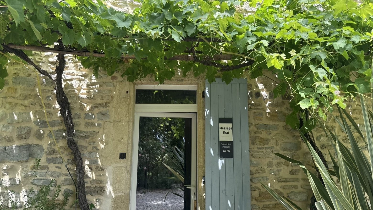 L'entrée du salon